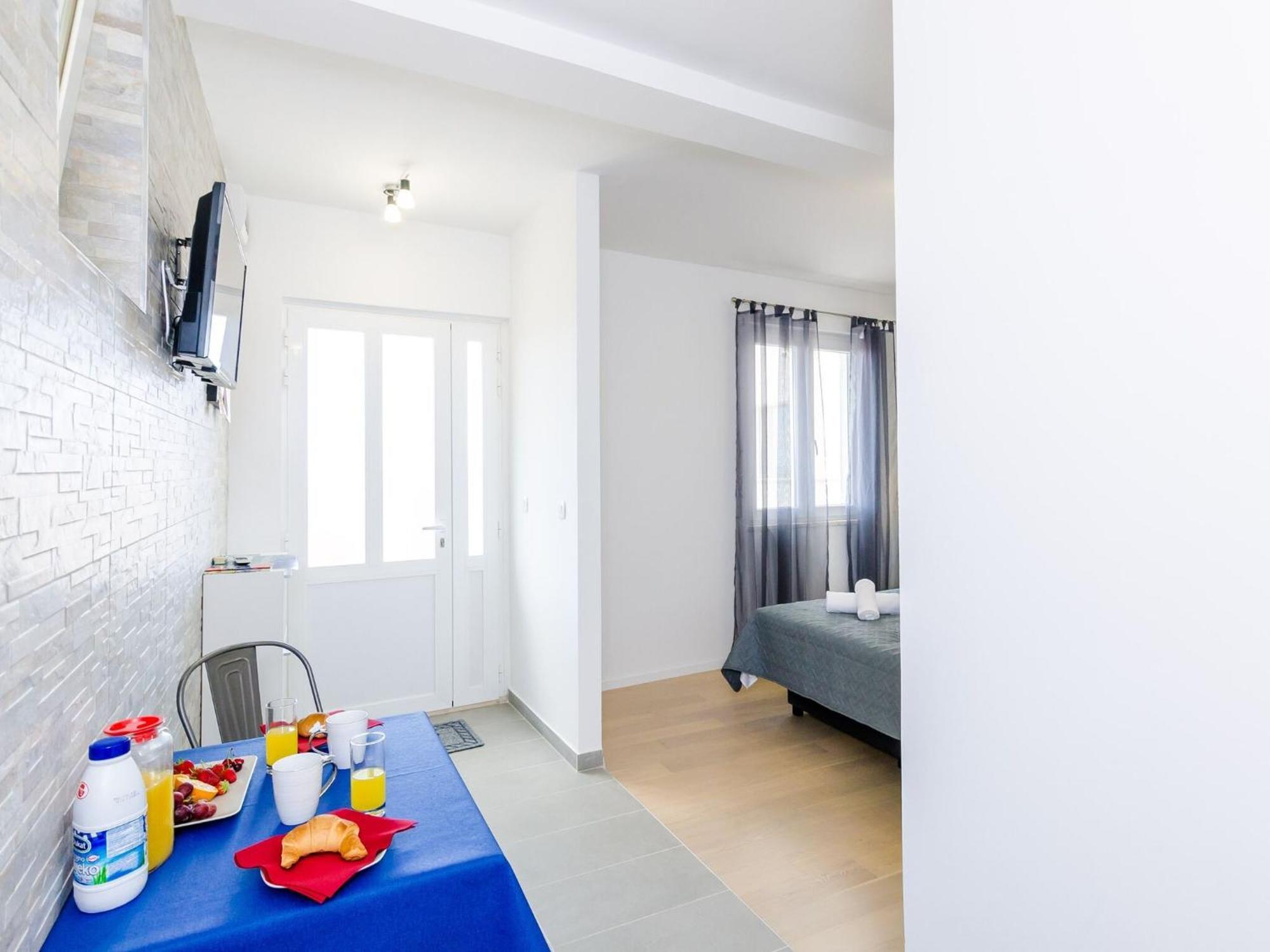 Apartment Miracle - Comfort With Terrace And View