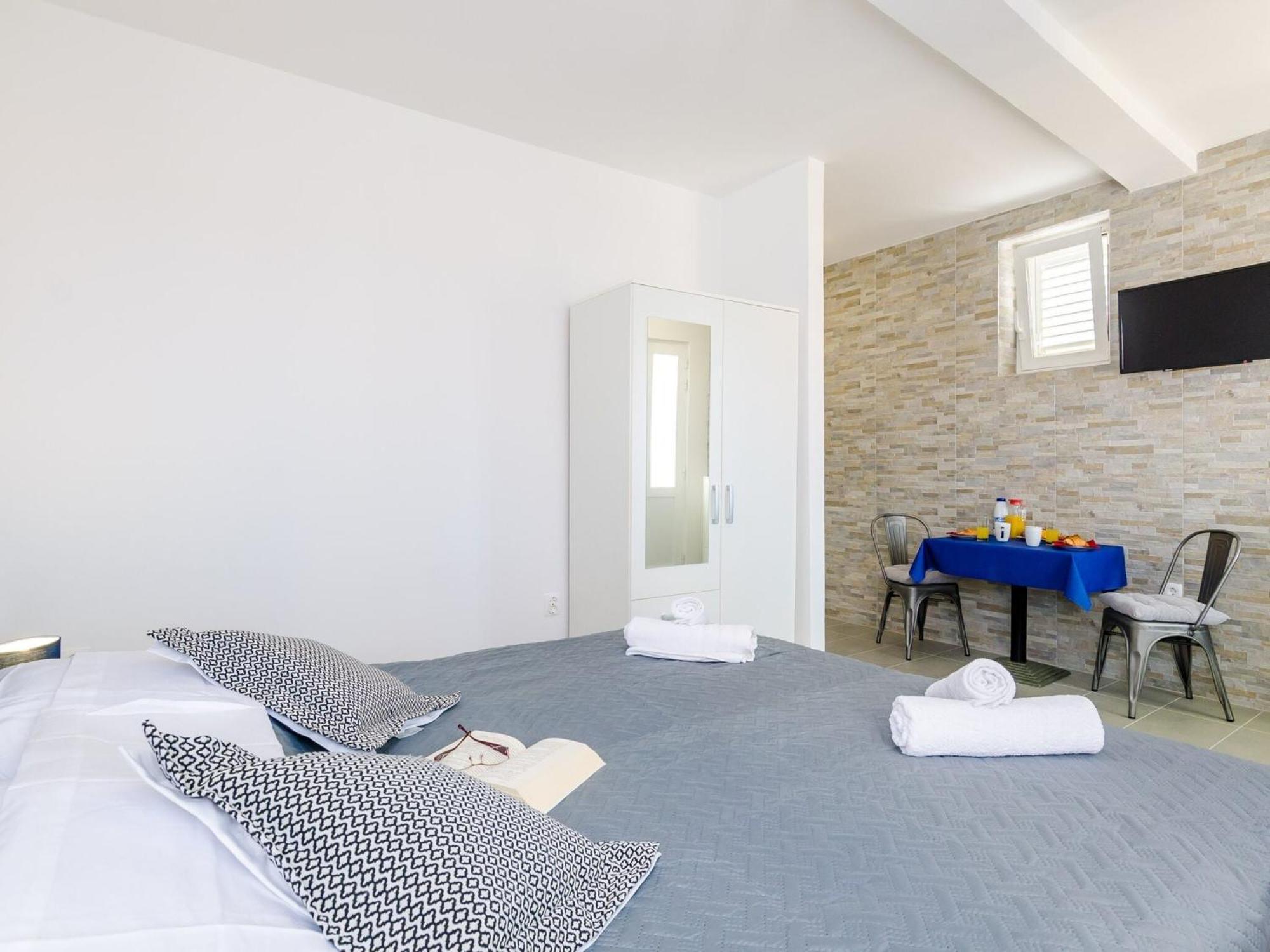 Miracle - Comfort With Terrace And View *